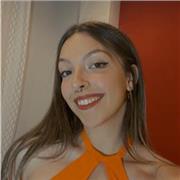 Chica estudiosa y aplicada ofrece clases particulares materias de ciencias